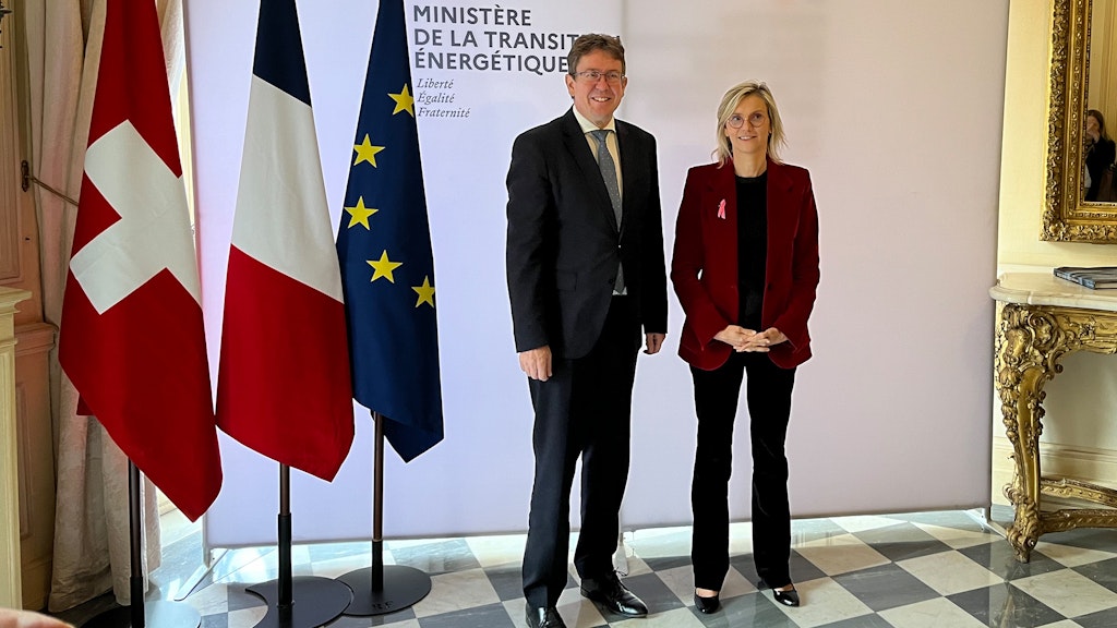 Il consigliere federale Albert Rösti e la ministra per la transizione energetica Agnès Pannier-Runacher