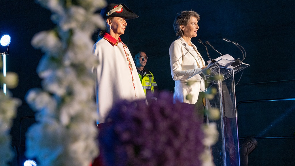 La conseillère fédérale Simonetta Sommaruga prononce un discours lors de la cérémonie d’inauguration.