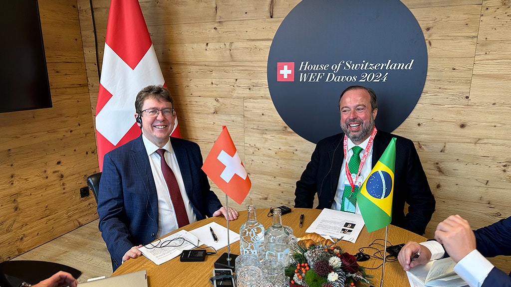 Federal Councillor Albert Rösti and Brazilian Energy Minister Alexandre Silveira de Oliveira 