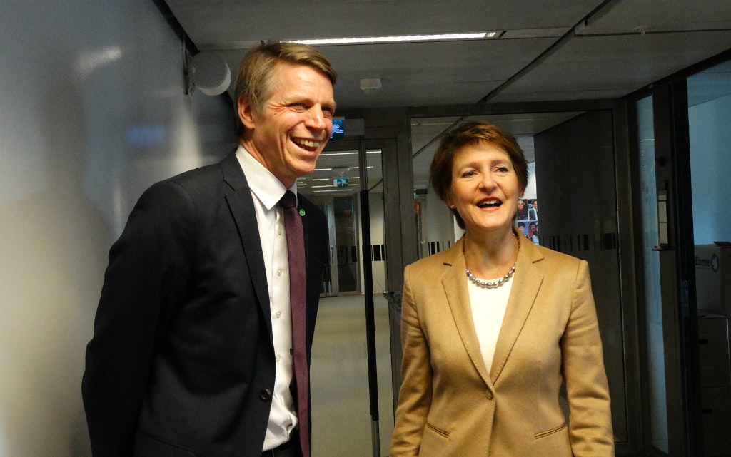Bundesrätin Sommaruga und Per Bolund, schwedischer Minister für Finanzmärkte