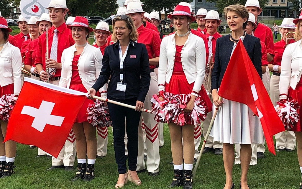 Bundesrätin Sommaruga und Nationalrätin Christa Markwalder, OK-Präsidentin des Schweizer Jugendmusikfestes 2019