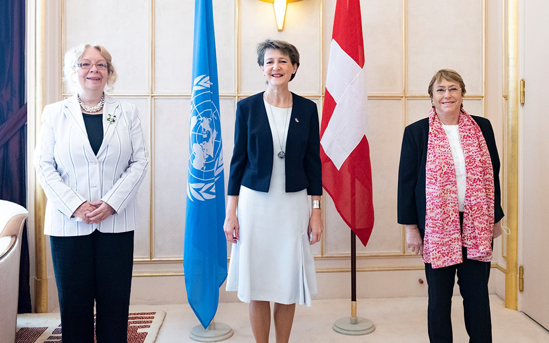 Bundespräsidentin Simonetta Sommaruga mit Michelle Bachelet und Tatjana Valovaya.
