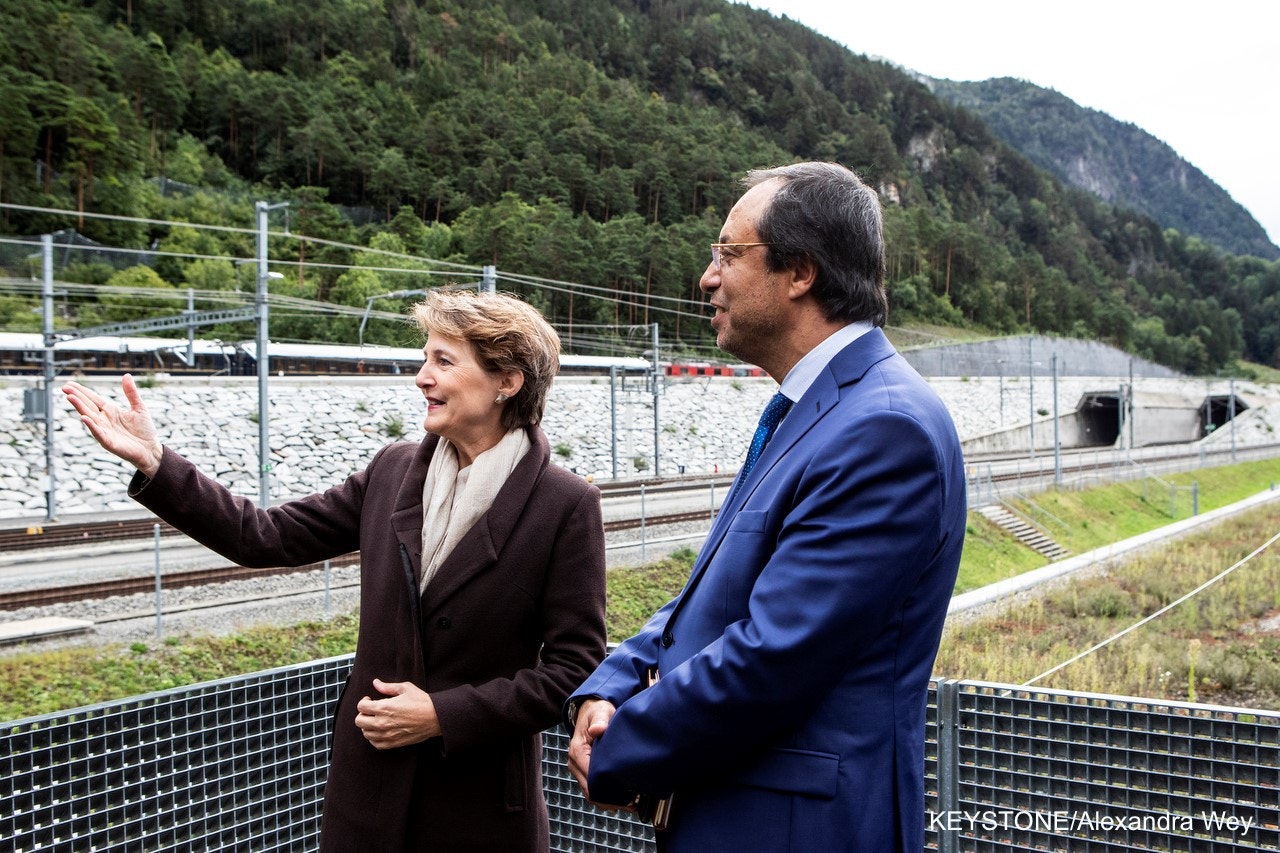 Bundesrätin Sommaruga und der marokkanische Transportminister Abdelkader Amara 