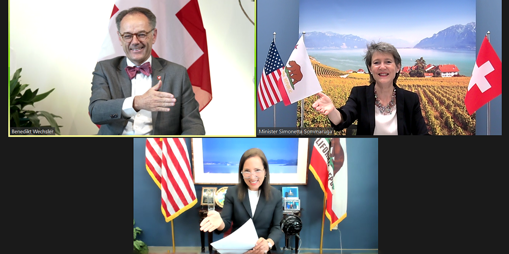 Der Schweizer Generalkonsul Benedikt Wechsler, Bundesrätin Simonetta Sommaruga und Eleni Kounalakis, die Vize-Gouverneurin von Kalifornien