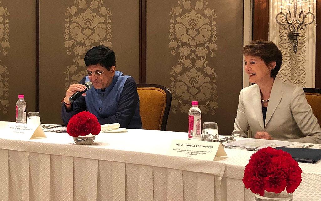 Bundesrätin Sommaruga und Piyush Goyal, indischer Eisenbahnminister