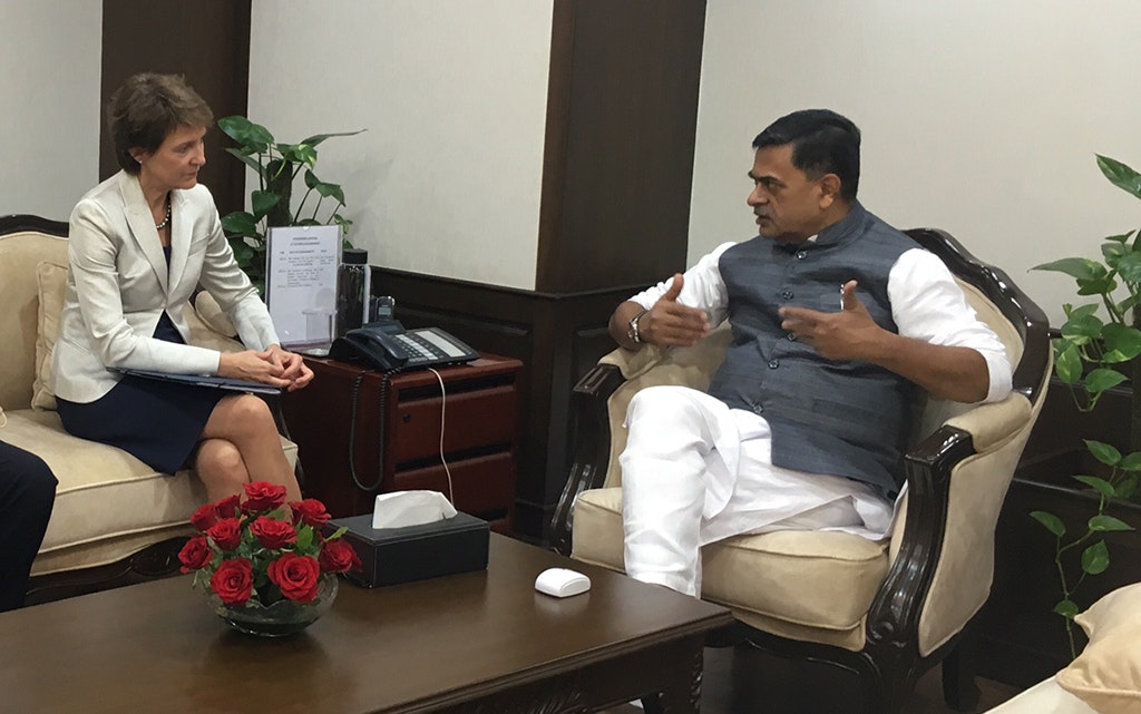 Federal Councillor Sommaruga and Raj Kumar Singh, Indian Minister of Power and New and Renewable Energy