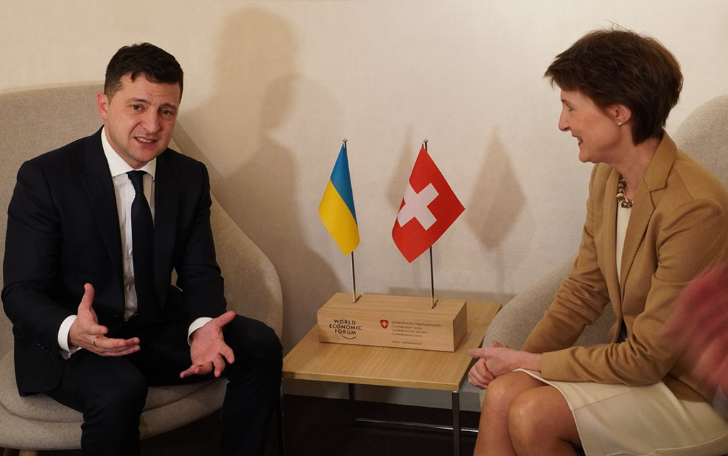La présidente de la Confédération Simonetta Sommaruga avec Volodymyr Zelenskyy, président de l’Ukraine