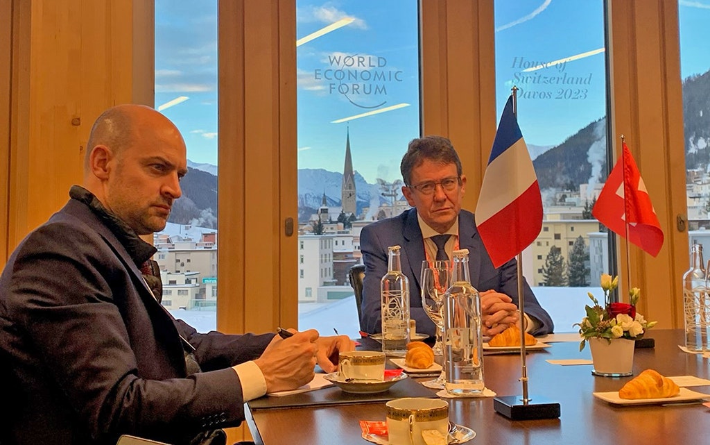 Entretien avec Jean-Noël Barrot, ministre français des télécommunications et de la numérisation 