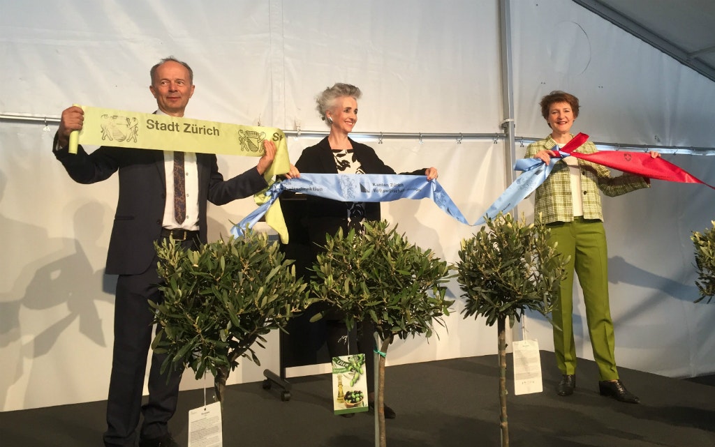 Richard Wolff (conseiller municipal de la Ville de Zurich), Carmen Walker Späh (conseillère d’État du canton de Zurich) et conseillère fédérale Simonetta Sommaruga