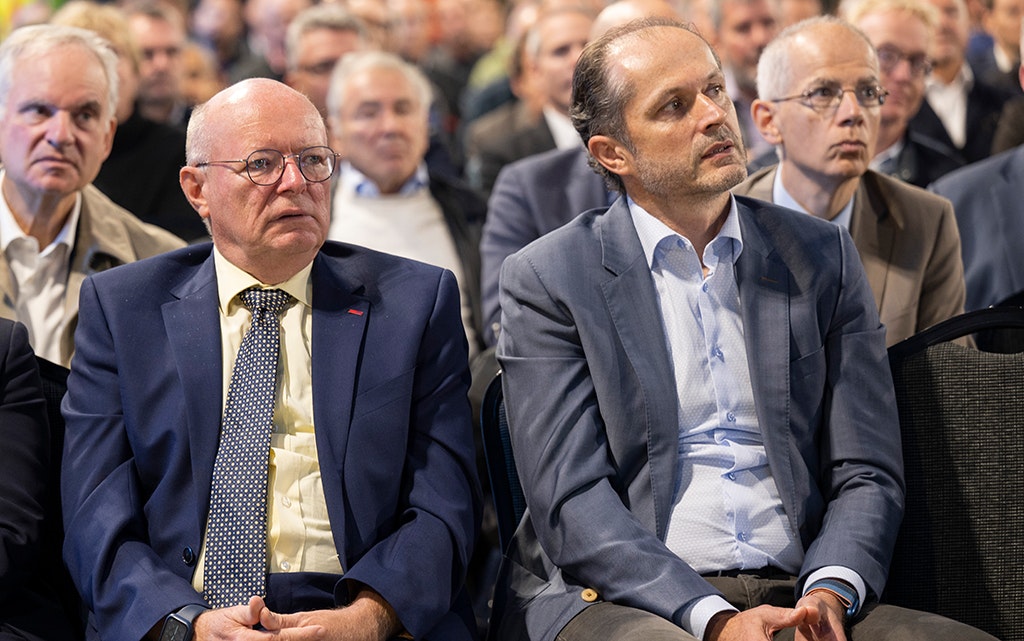 Vincent Ducrot (CEO FFS) e Benoît Revaz, direttore dell'Ufficio federale dell'energia.