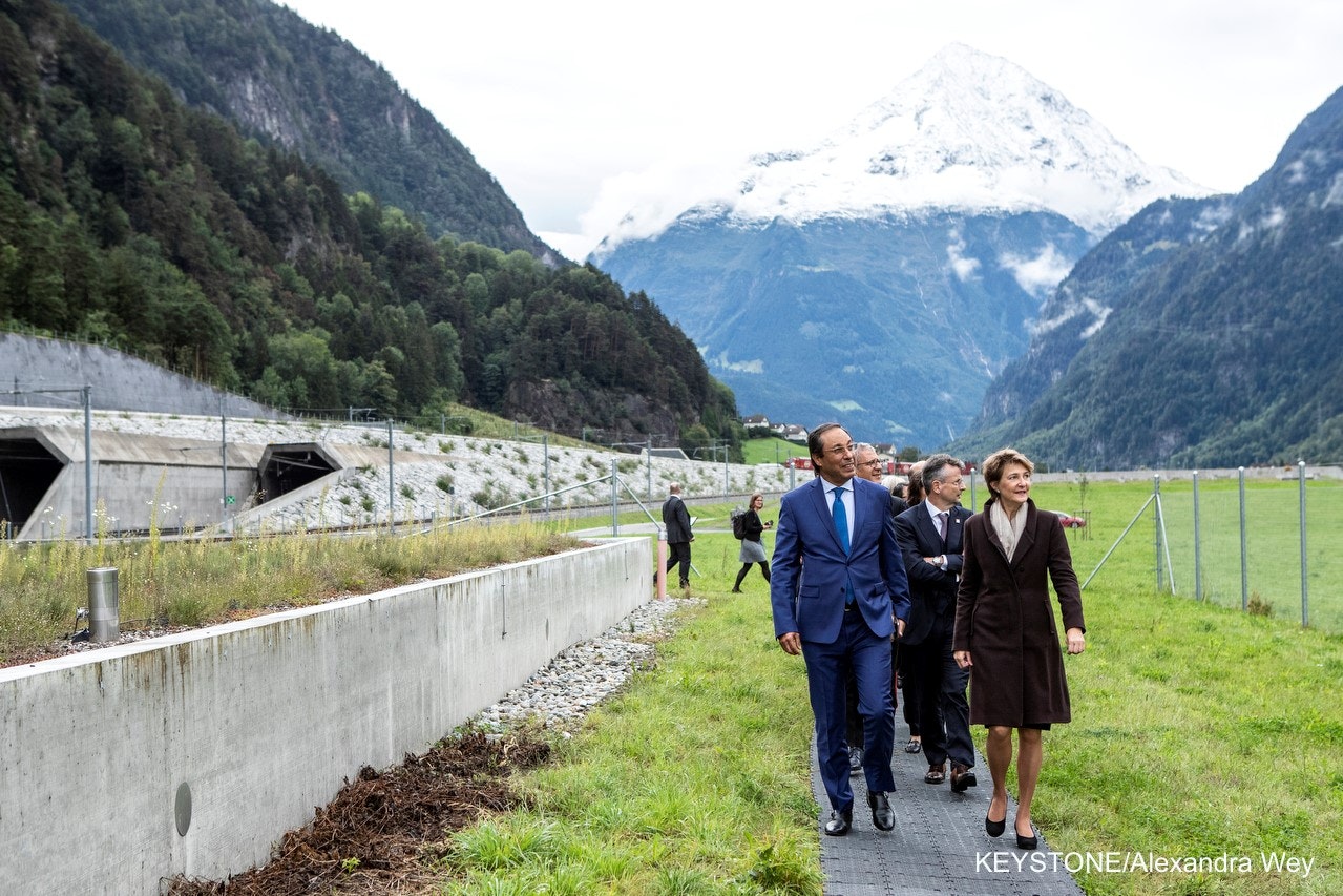 Visita al centro di controllo del traffico pesante di Ripshausen (Canton Uri)