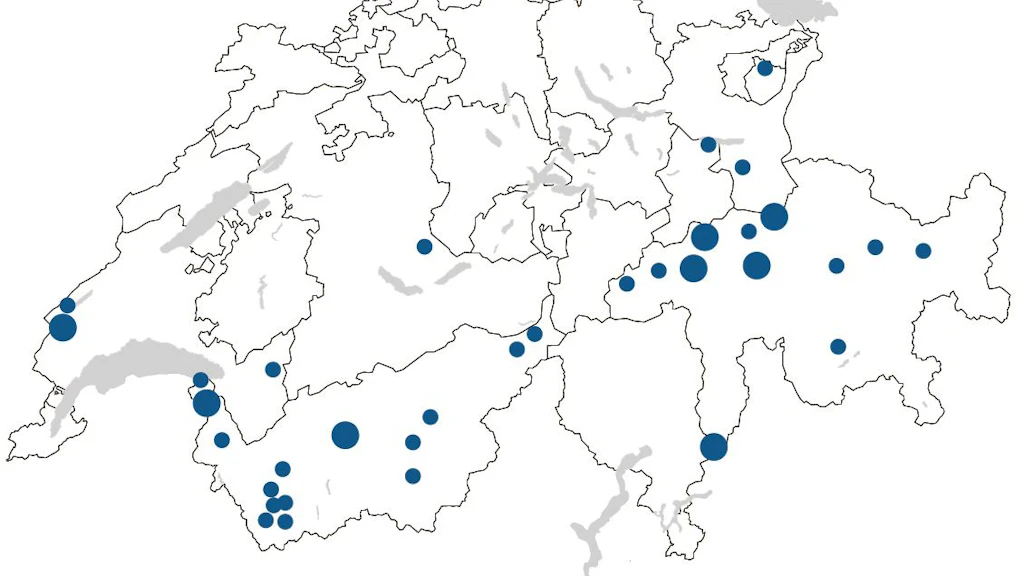 Sulla cartina della Svizzera sono indicati i branchi di lupi e i singoli esemplari. La maggior parte di questi animali sono insediati nel Cantone dei Grigioni e del Vallese; singoli esemplari si trovano anche nei Cantoni di Vaud, San Gallo e Berna.