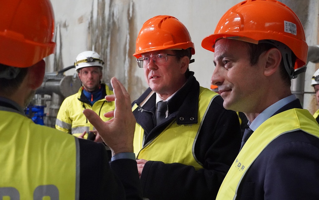 Il consigliere federale Albert Rösti e il consigliere di Stato del Cantone di Vaud Vassilis Venizelos