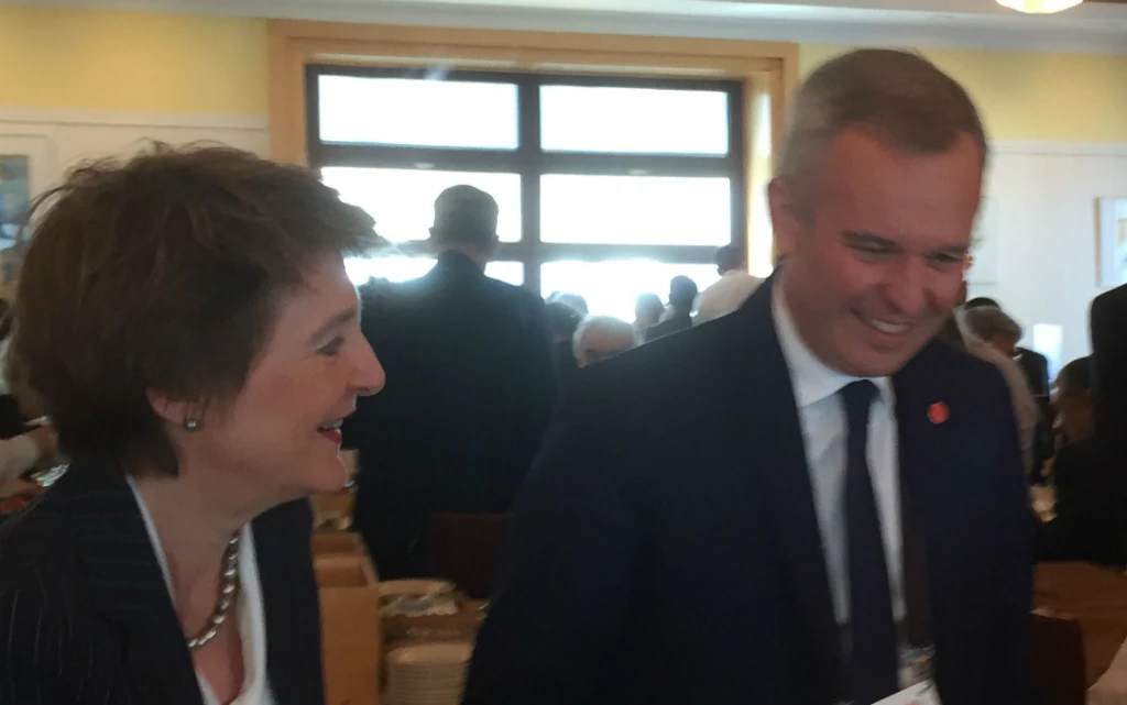La consigliera federale Sommaruga e il ministro francese della transizione ecologica e solidale François de Rugy