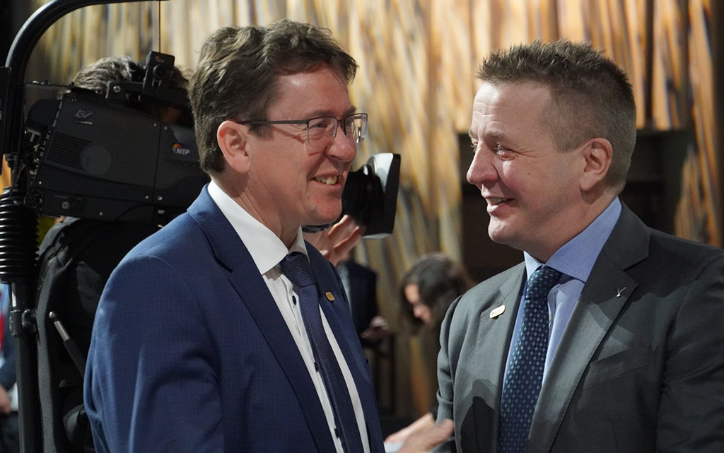 Il consigliere federale Albert Rösti e Gudlaugur Thór Thórdarson, Ministro islandese dell'Ambiente, dell'Energia e del Clima